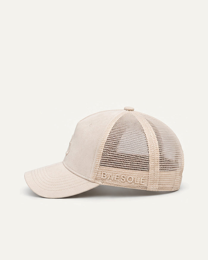 BAESOLÉ Crème Trucker Cap – side