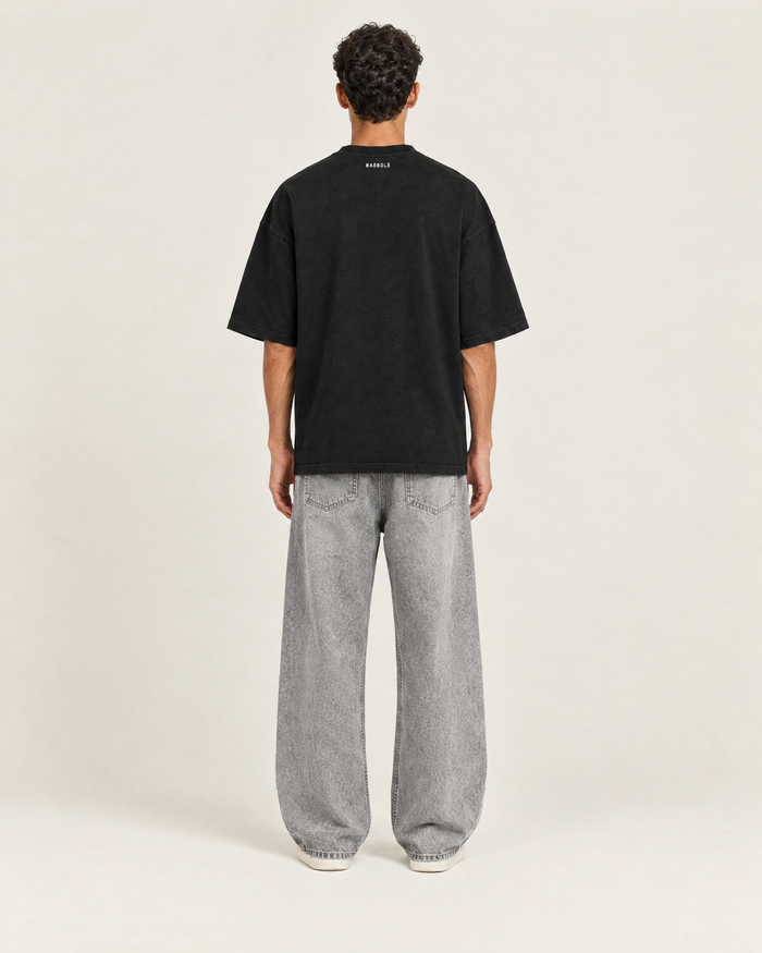 Drift T-shirt Zwart op model, achterkant