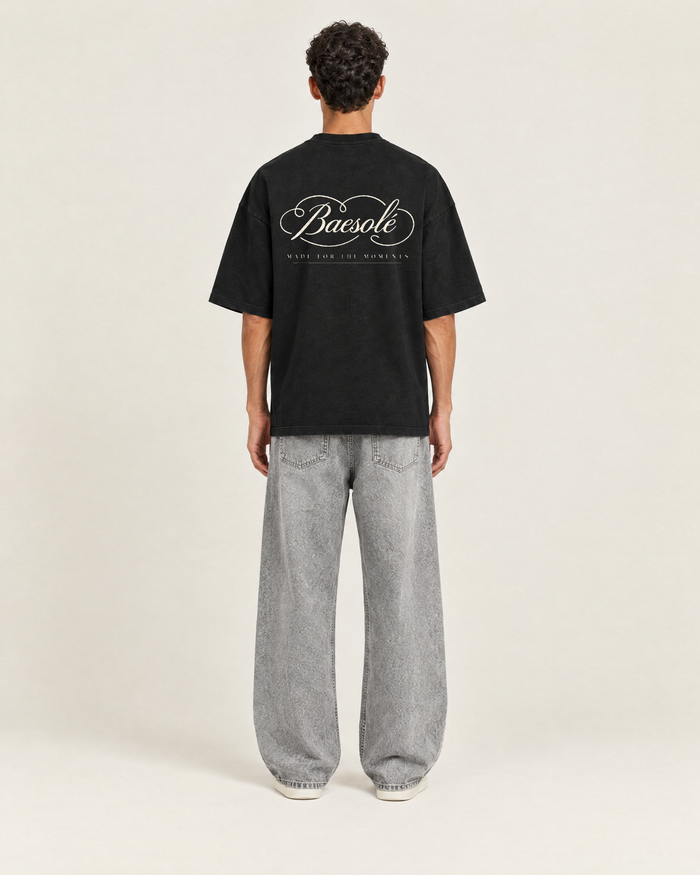 Native T-shirt Zwart op model, achterkant