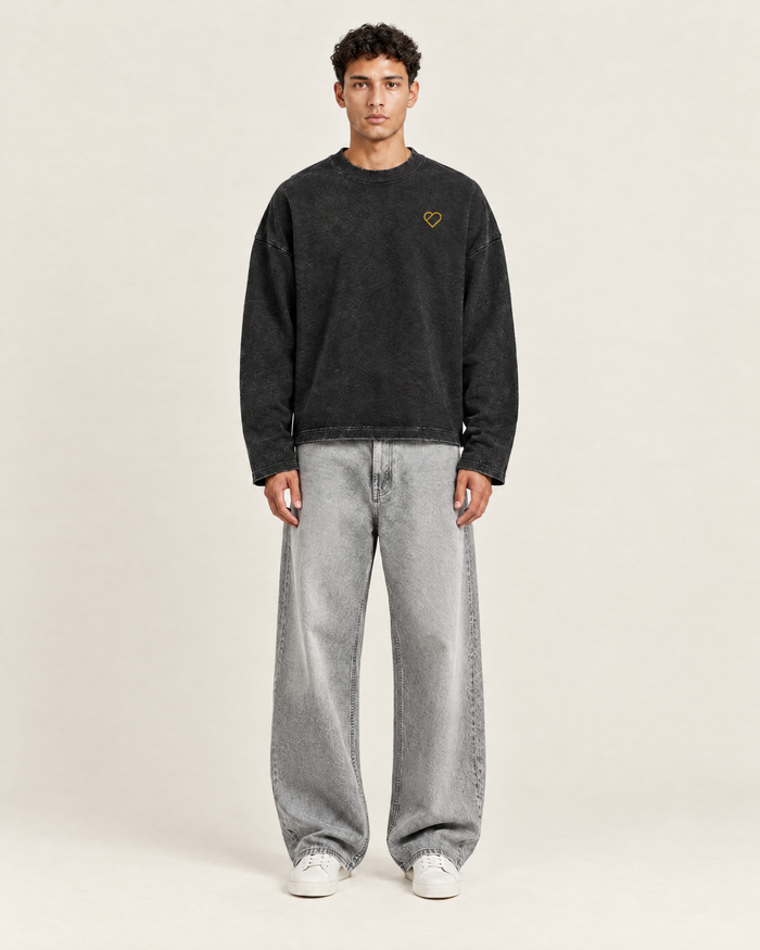 Pulse Longsleeve Vintage Zwart op model, voorkant
