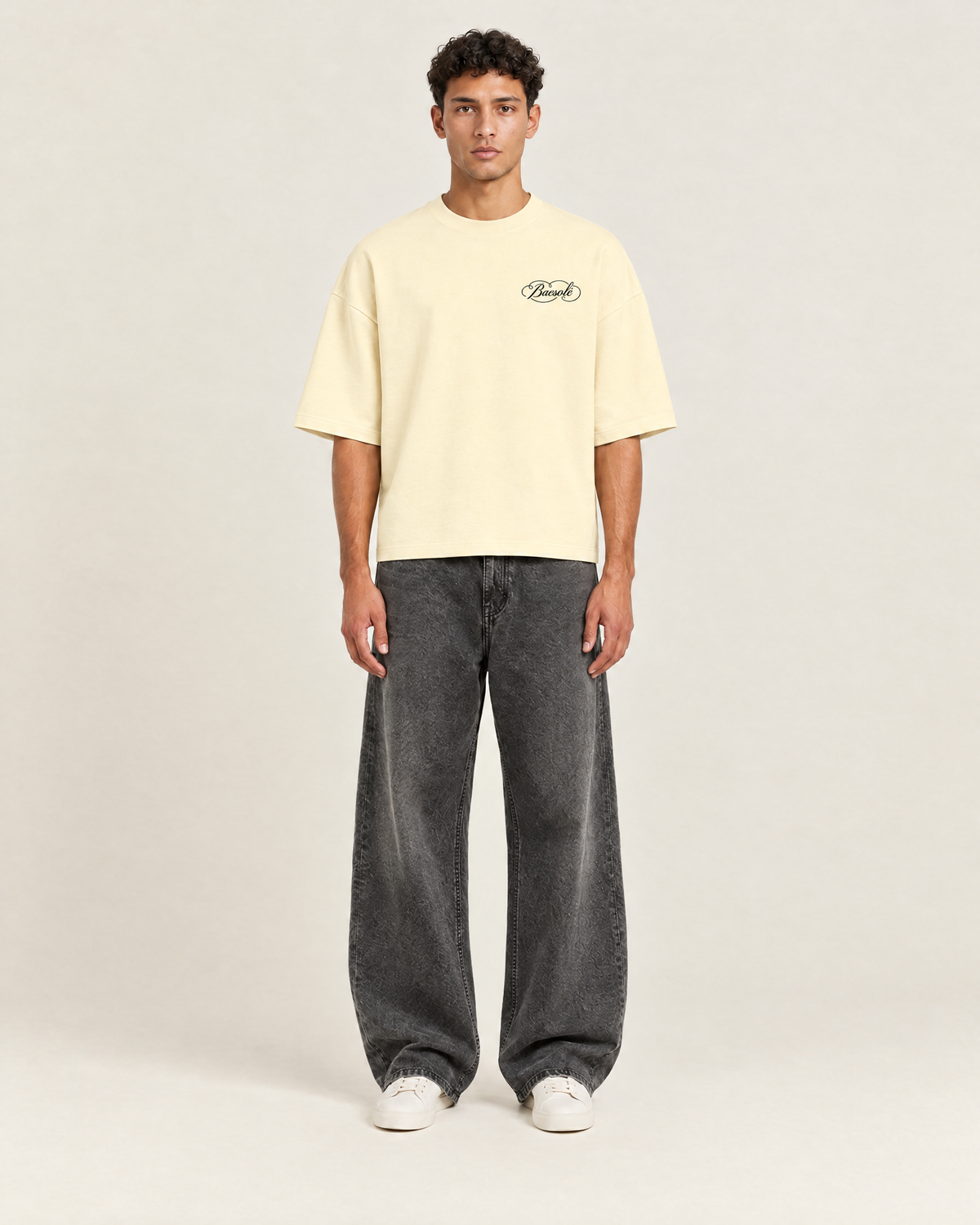 Native T-shirt Vanilla Cream op model, voorkant